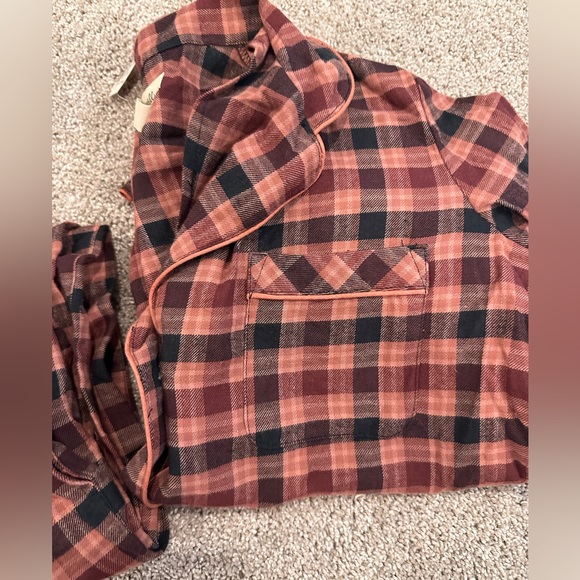 G9 Flannel Bedtime Pajama Set in Plaid - Picture 2 of 4